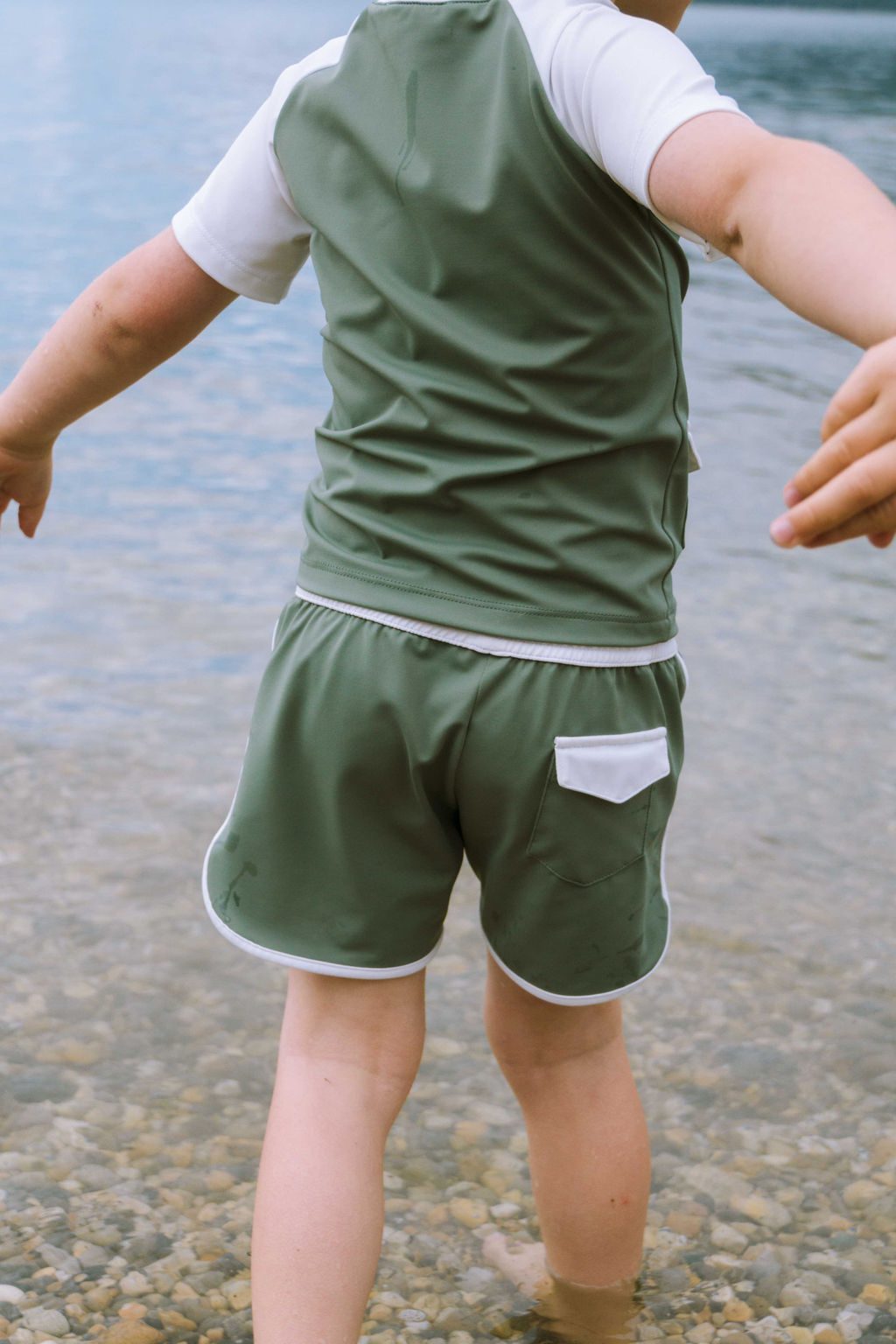 Short-sleeved khaki anti-UV T-shirt