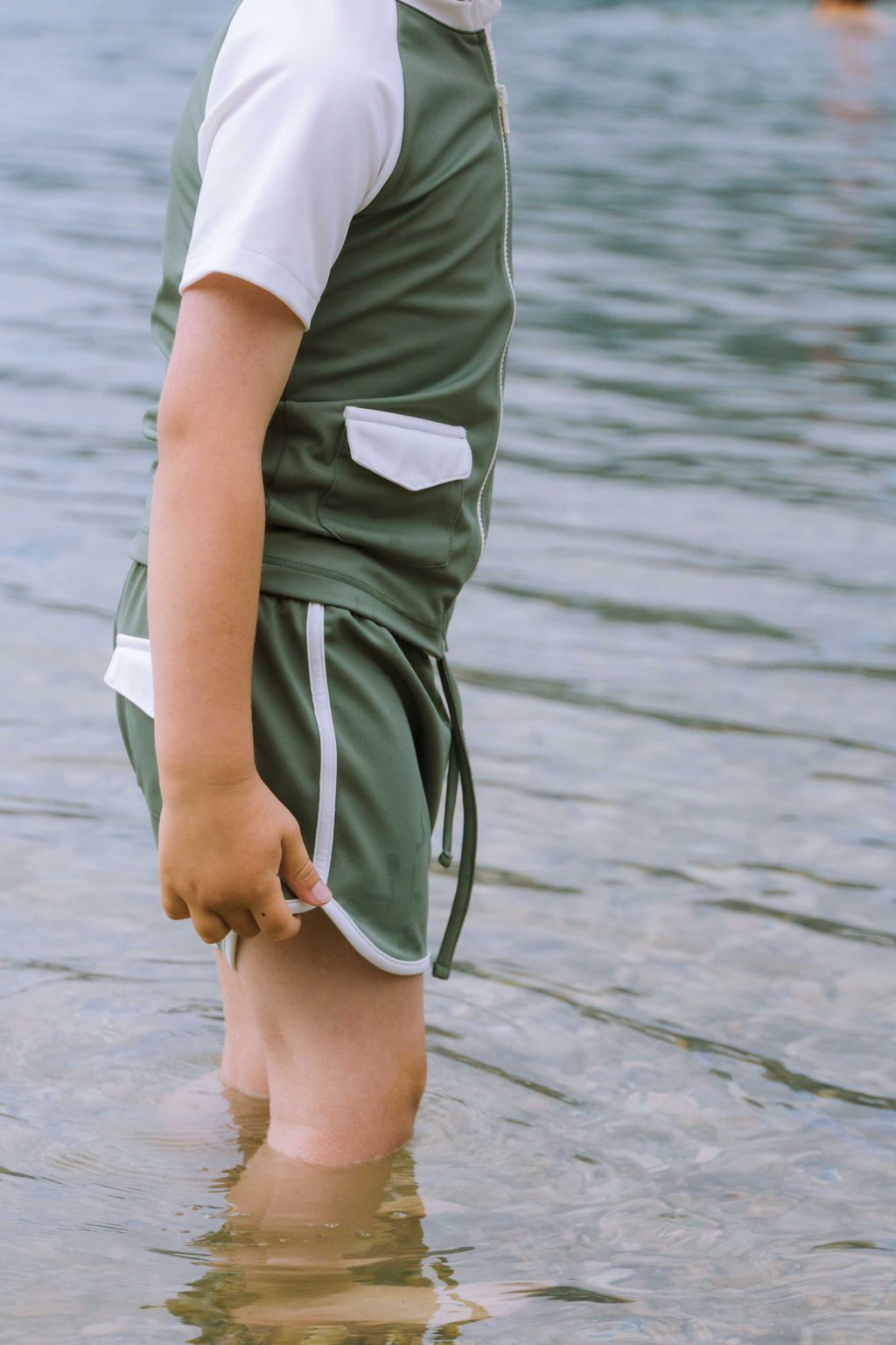 Ensemble de bain anti-UV, T-shirt anti-UV et short kaki