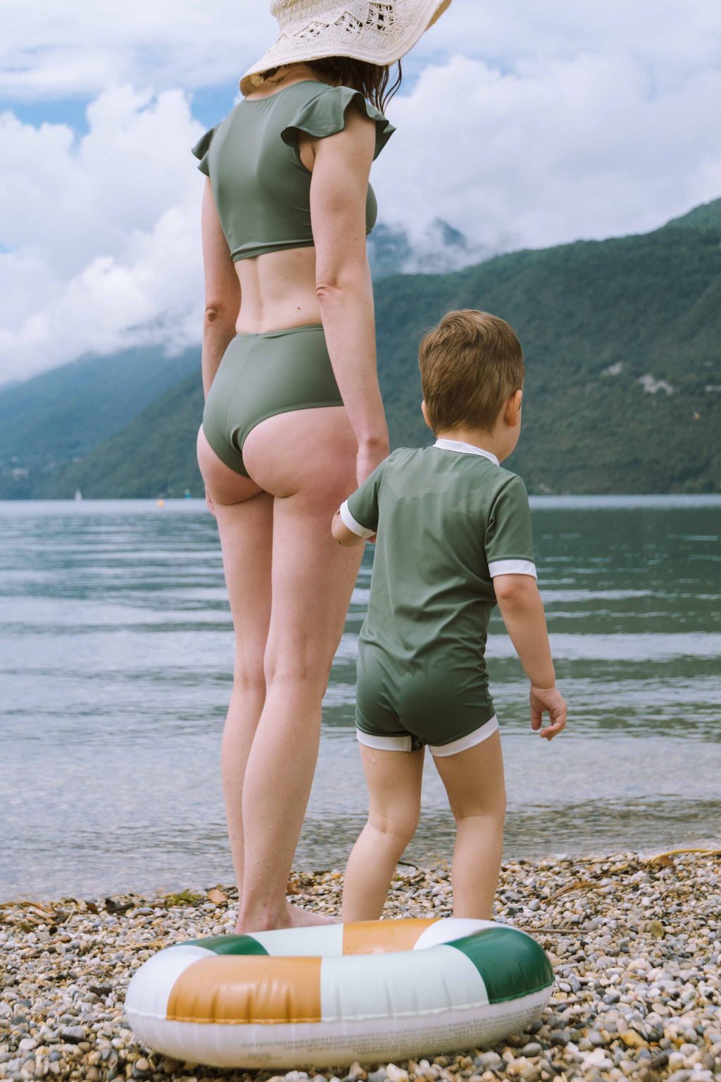 Women's UV-protective swimsuit top