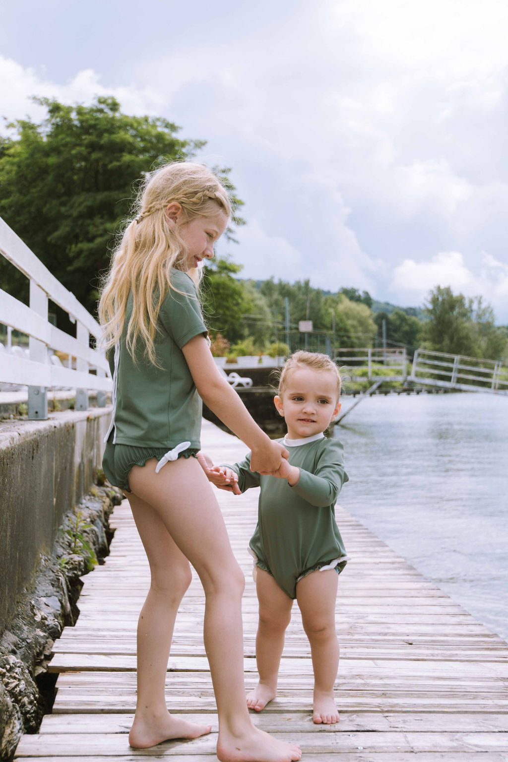 Baby anti-UV swim bodysuit